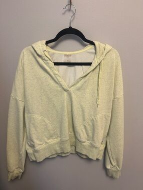 CALIA by Carrie Underwood Pale Yellow V‑Neck Hoodie